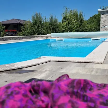 Emir Prázdninový dům Racic