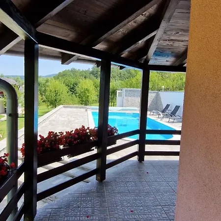 Emir Prázdninový dům *